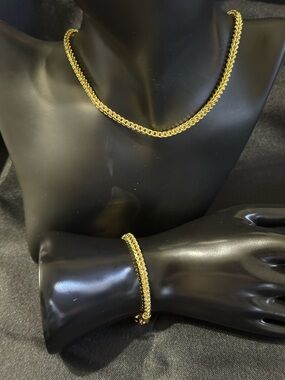 Classic Gold-Tone Rope Necklace and Bracelet Set